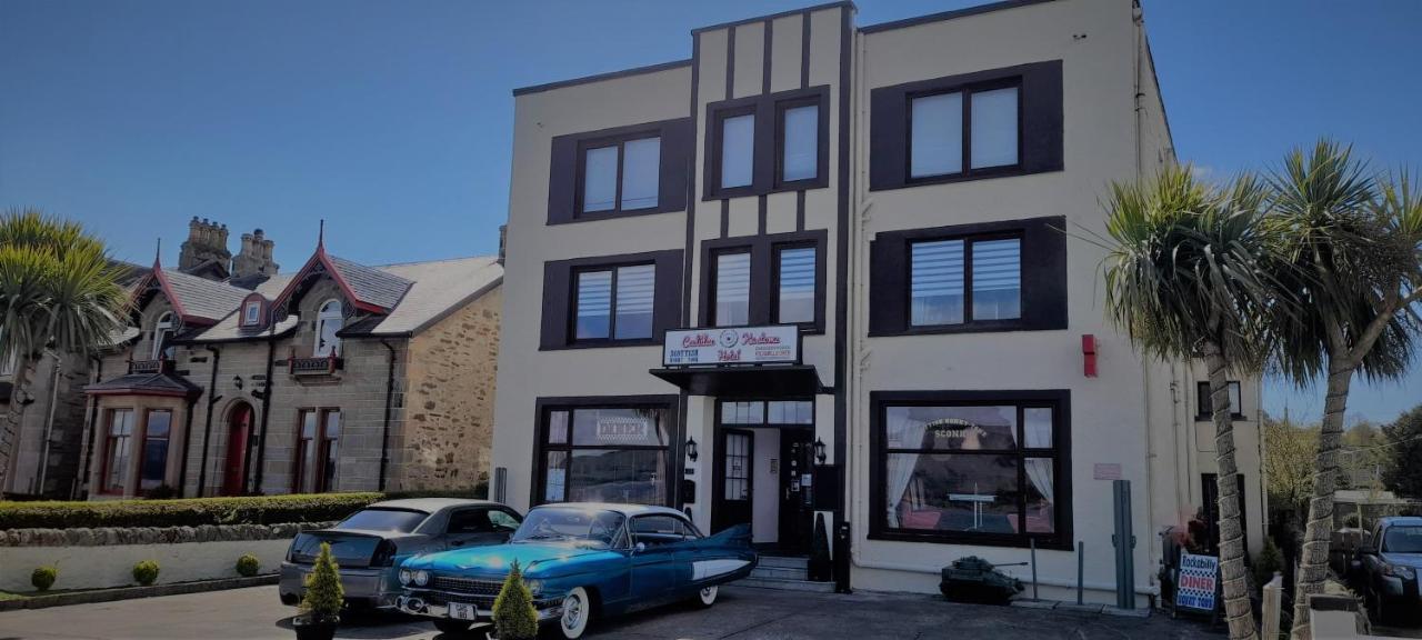 רות'סיי Cadillac Kustomz Hotel - Breakfast Available מראה חיצוני תמונה